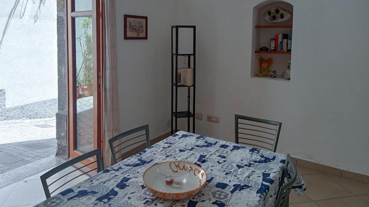 Casa Vacanza U Curtigghiu Lipari  Exteriér fotografie